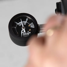 Carica l'immagine nel visualizzatore di Gallery, Flair 49 PRO Espresso Maker