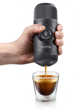 Lade das Bild in den Galerie-Viewer, Nanopresso+case